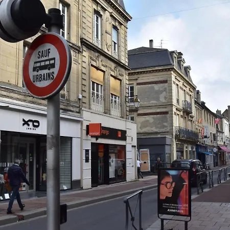 Classy In With Heating Facility * Bayeux